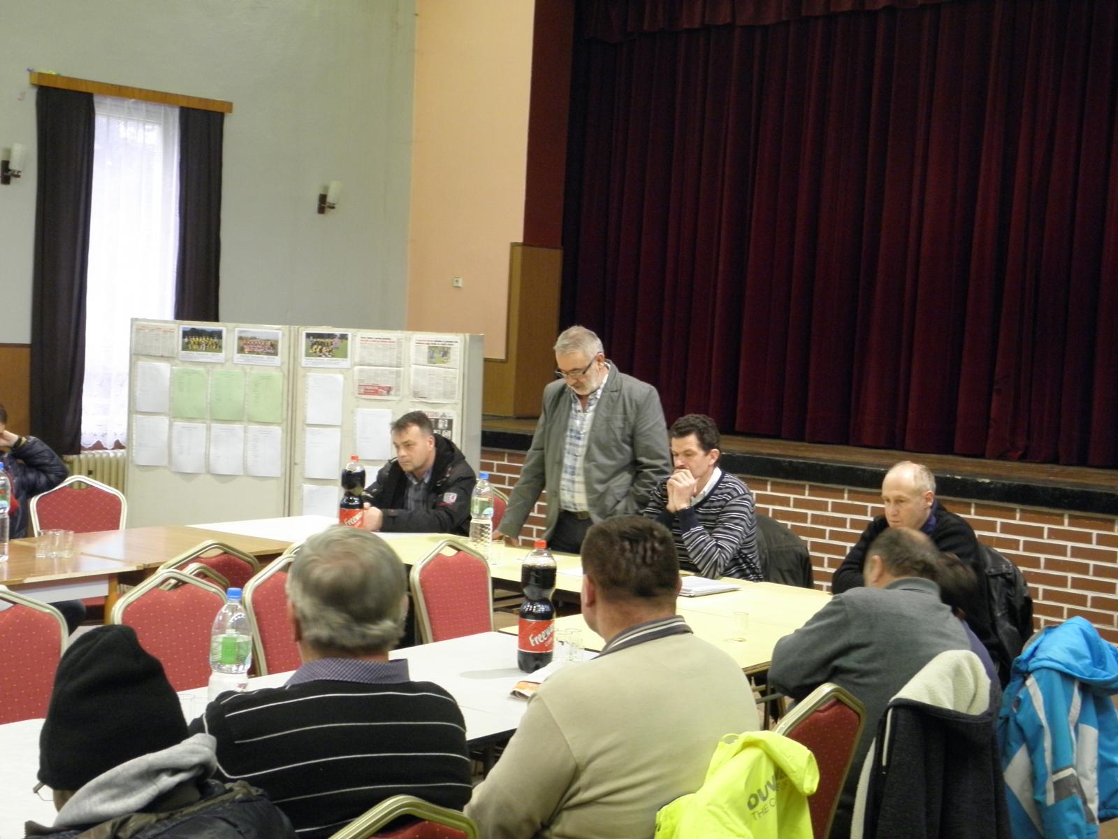 Fotogaléria Výročná členská schôdza TJ Družstevník Veľké Turovce, 17.01.2015 (15) Výročná členská schôdza TJ Družstevník Veľké Turovce, 17.01.2015